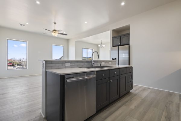 208 Skyline Dr