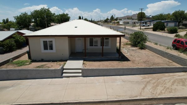 802 Grape St