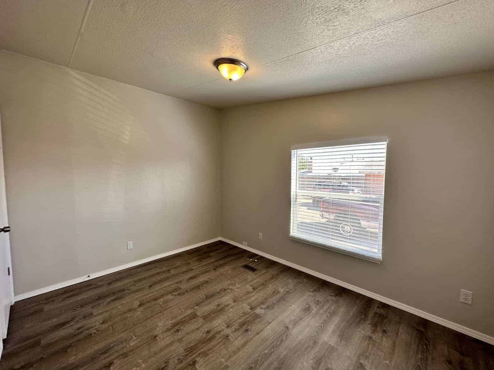 1403 Nickel St