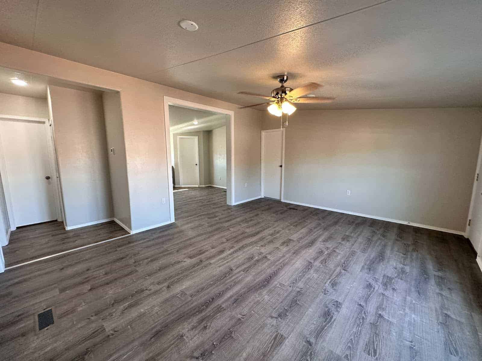 1403 Nickel St