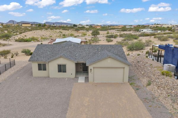 402 skyline aerial with landscape behind