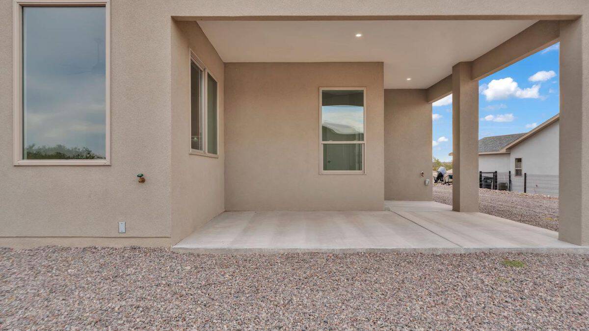 402 skyline back seating area