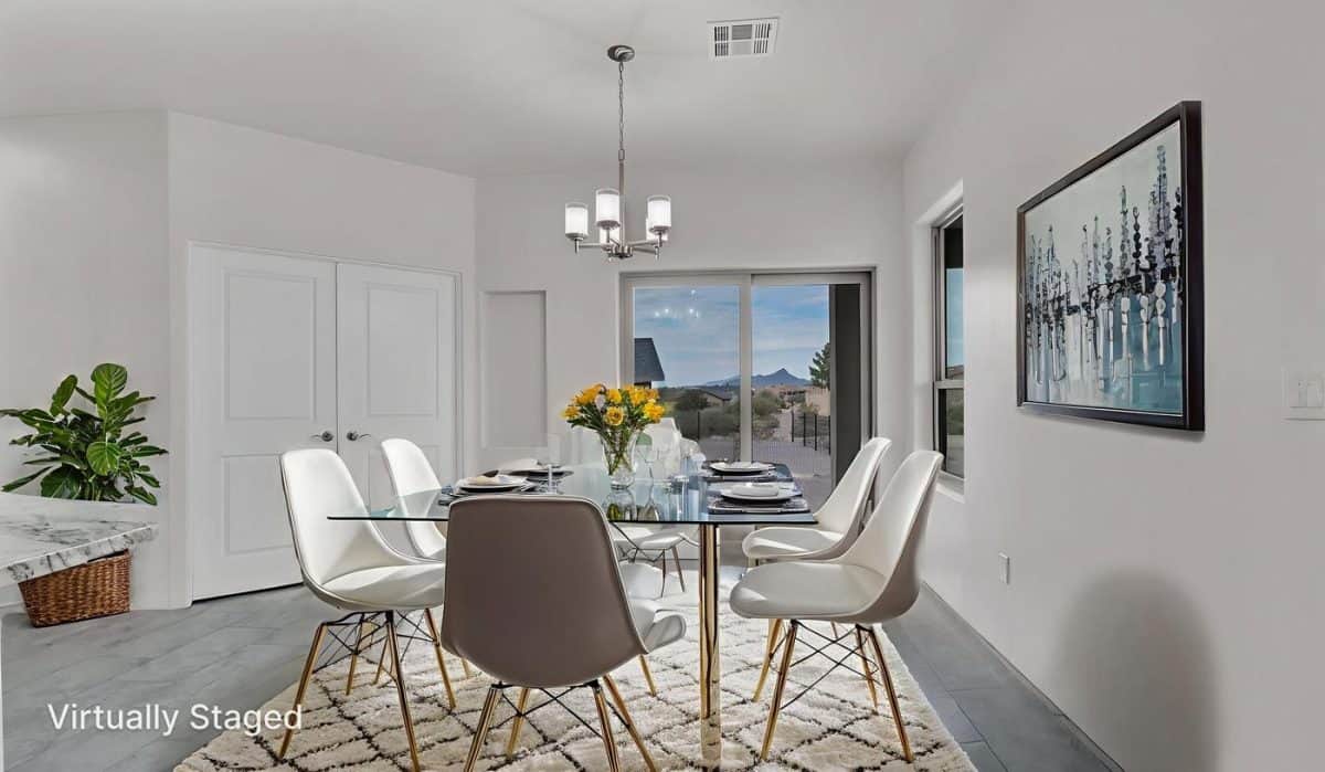 402 skyline dining area staged