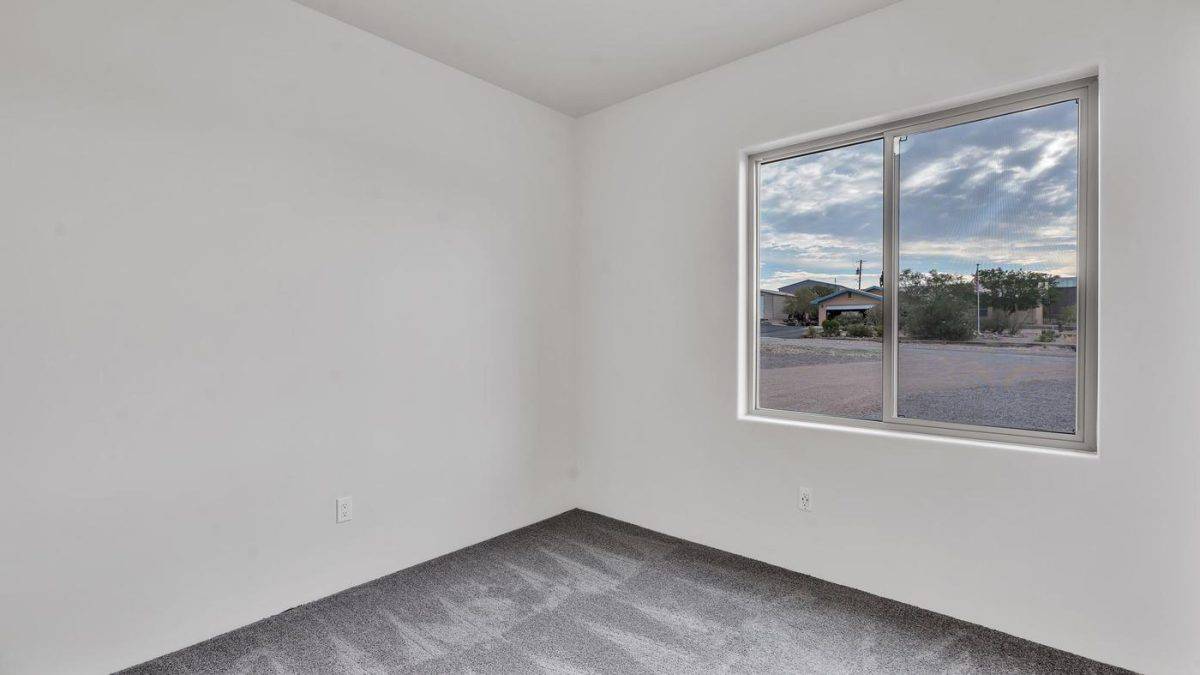 402 skyline guest bedroom