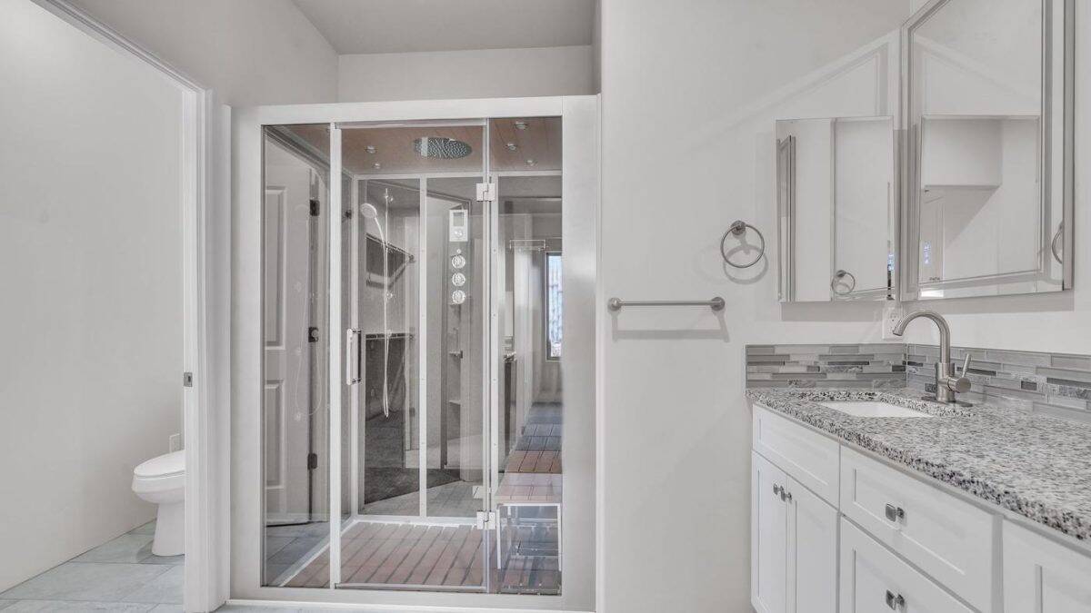 402 skyline master bath