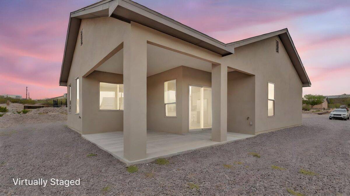 402 skyline twlight virtually staged