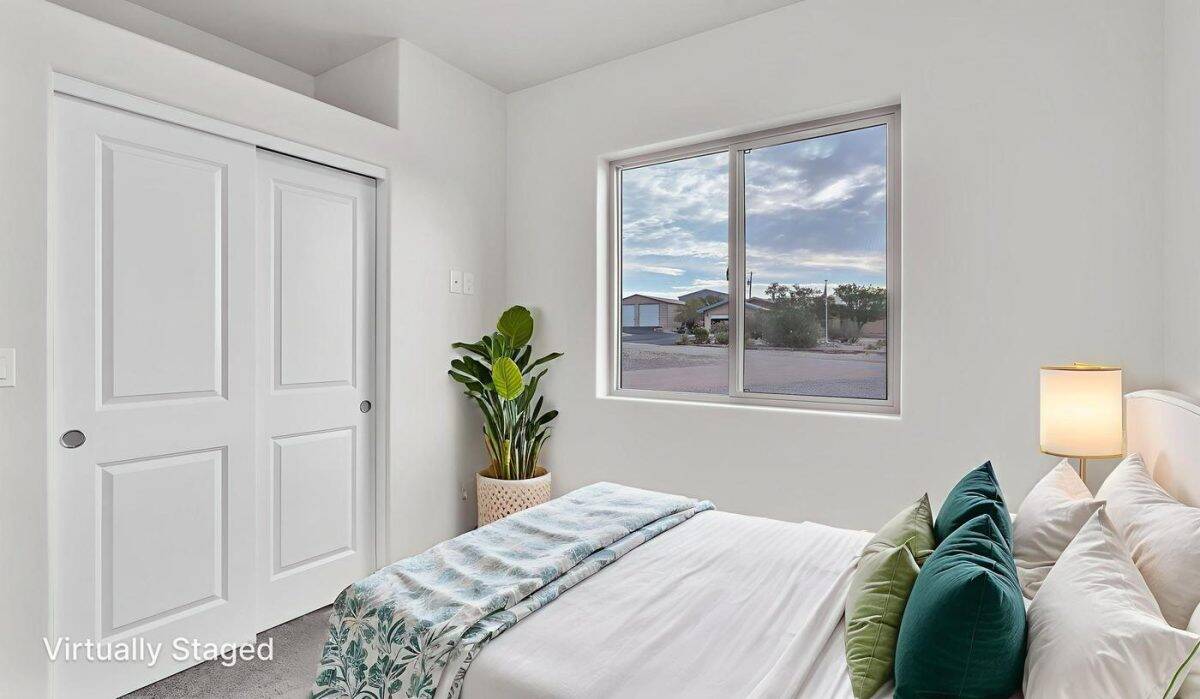 402 skyline virtually staged guest bedroom