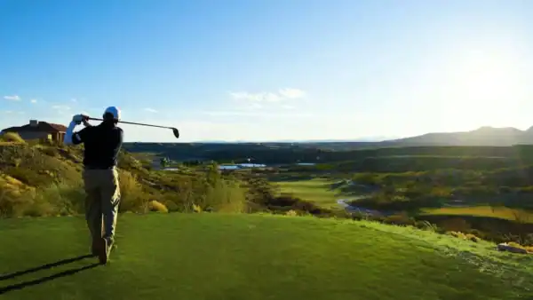 eli teeing off at turtleback mountain golf and resort